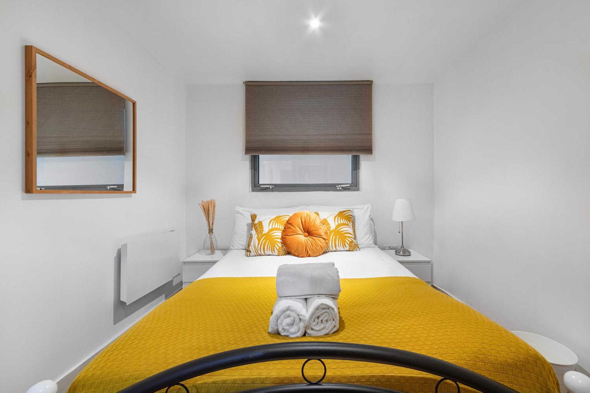 London's Famous Brick Lane - 1 Bed Flat Sleeps 5 Londra
